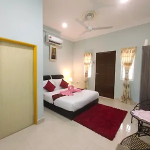 Ku's Roomstay Pantai Cenang (Langkawi)